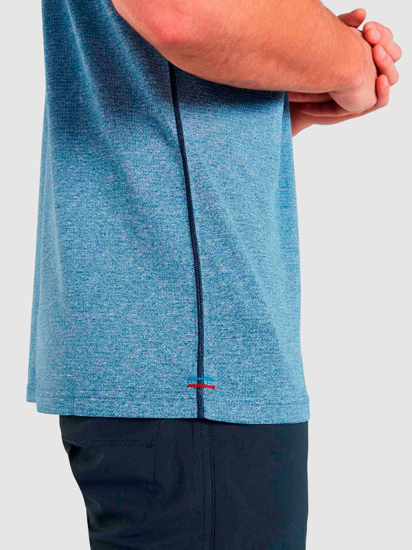 Camiseta técnica de manga corta...