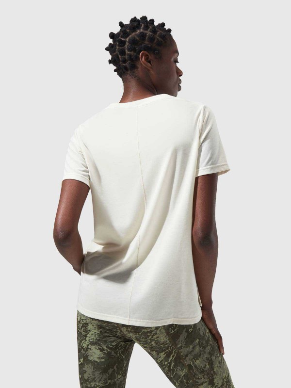 Camiseta técnica relajada de manga corta